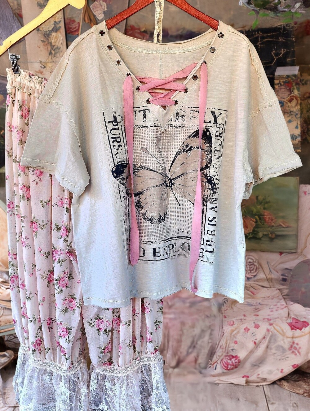 Butterfly Magnolia Style  Lace-Up Graphic Boho Cream Peasant Top Blousw XL NEW